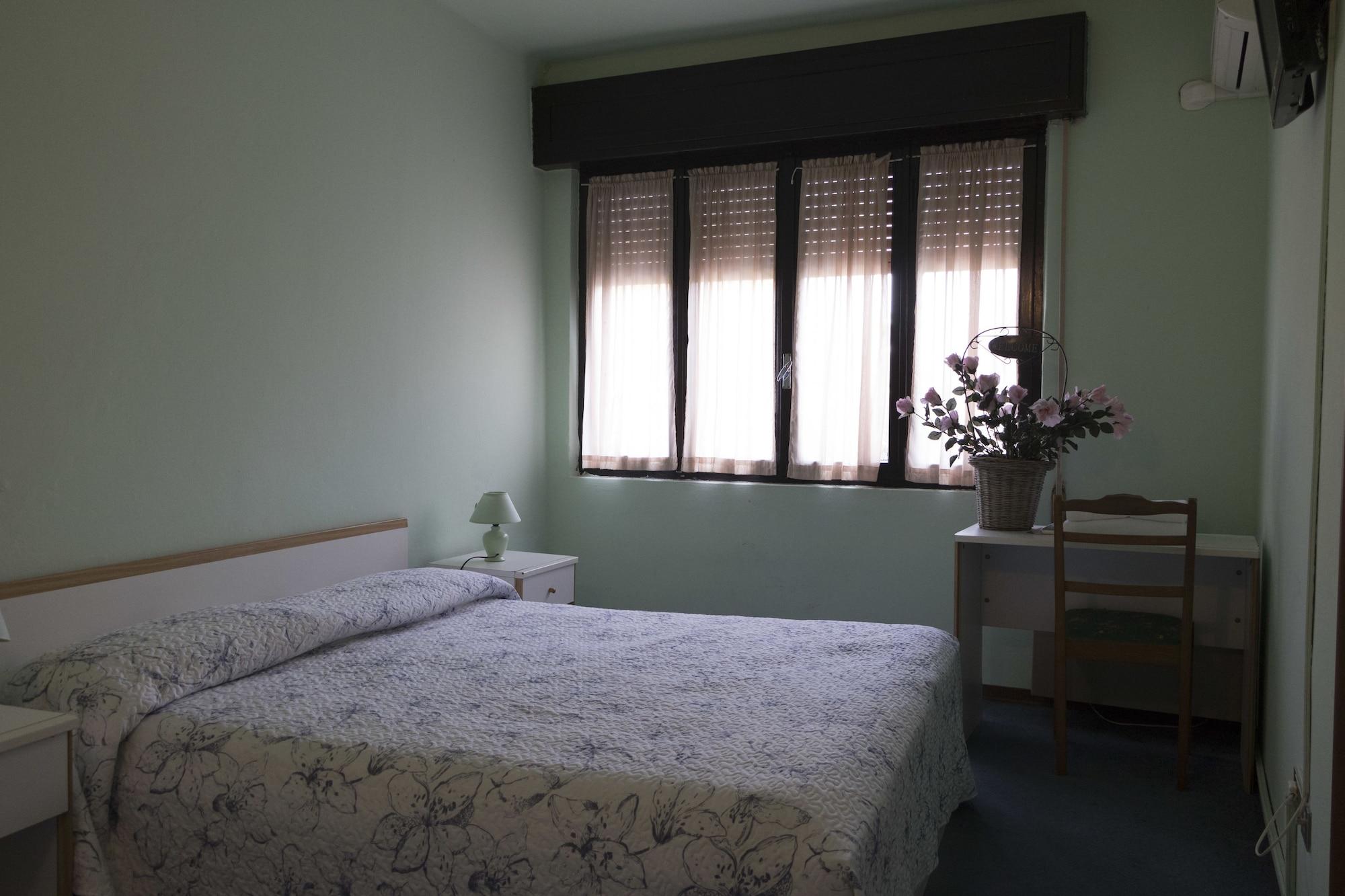 Hotel Primavera Десенцано дел Гарда Екстериор снимка